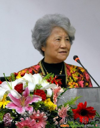 中國風景園林學會理事長陳曉麗到會致辭