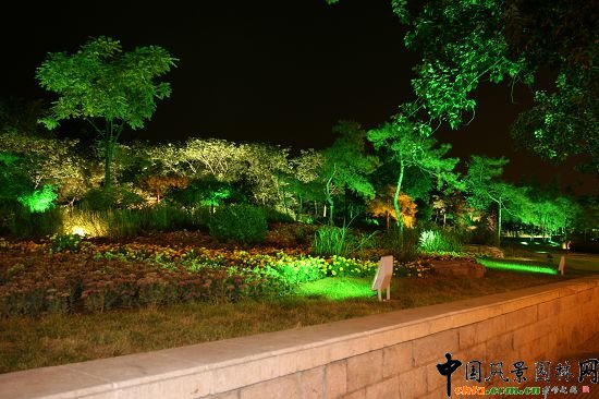 骨灰堂山體奧運(yùn)期間夜景