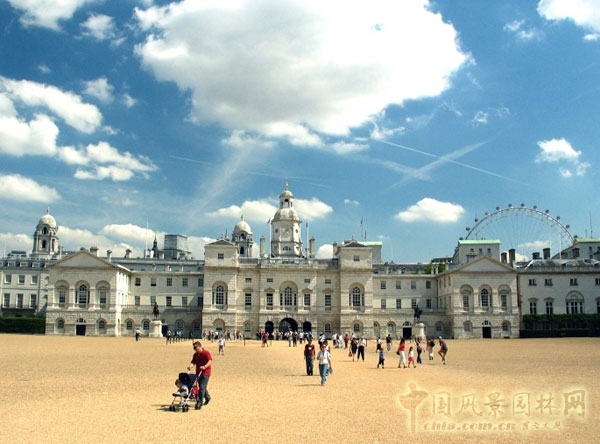 英國皇家騎兵衛(wèi)隊閱兵場 中國風景園林網(wǎng)