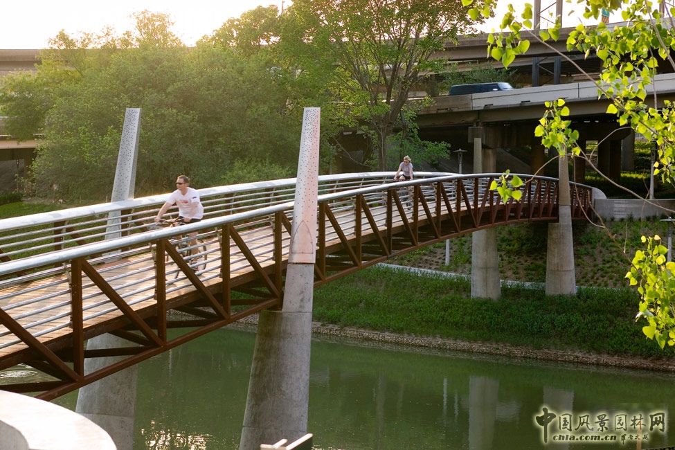 SWA作品：美國休斯敦市布法羅河濱漫步公園景觀設(shè)計