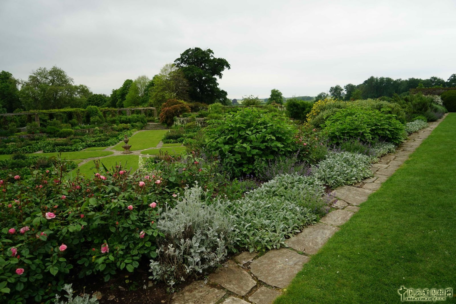 俯拾皆是“杰基爾Style”——英國赫斯特庫姆花園