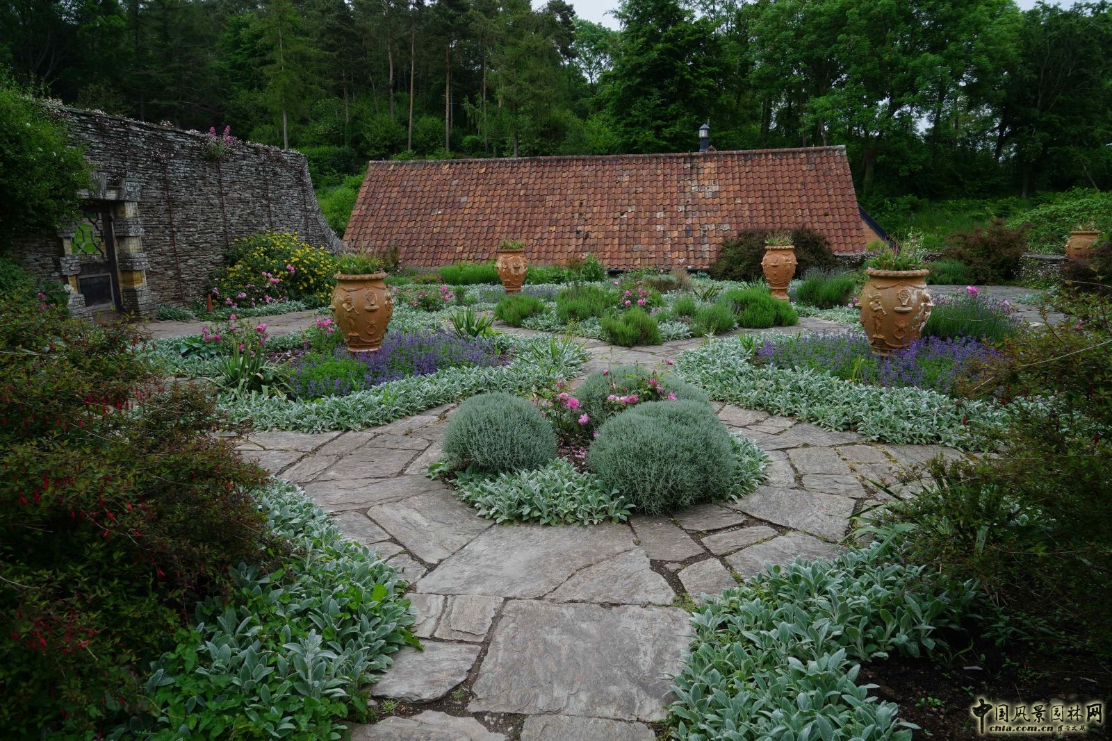 俯拾皆是“杰基爾Style”——英國赫斯特庫姆花園