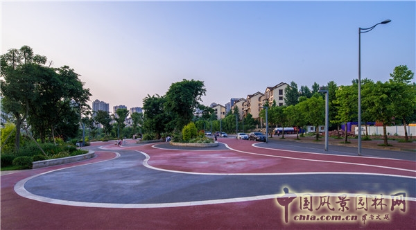 藍(lán)調(diào)國(guó)際:重慶金海灣濱江園 山水之城的濱水密境