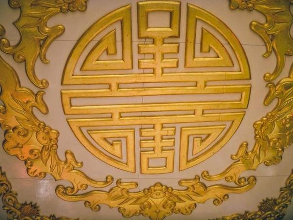 在江南古典園林豫園重拾上海的舊時(shí)光