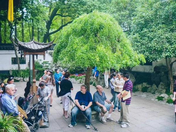 在江南古典園林豫園重拾上海的舊時(shí)光