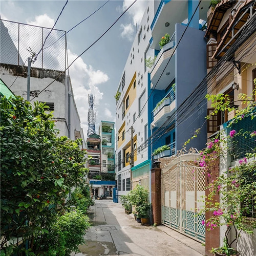 越南胡志明市一座與城市對(duì)話的綜合居住建筑