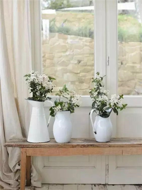 這樣插花,即使花謝了屋子依然會很美