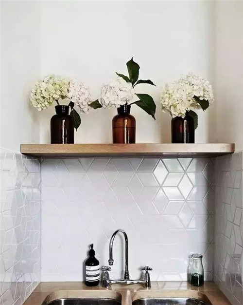 這樣插花,即使花謝了屋子依然會很美