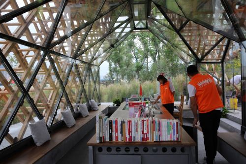 從“工業銹帶”到“生活秀帶”:黃浦江岸線轉型記