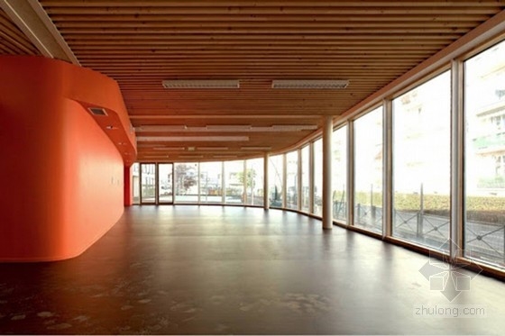 法國蒙達尼珍?幕琳學校曲型綠頂