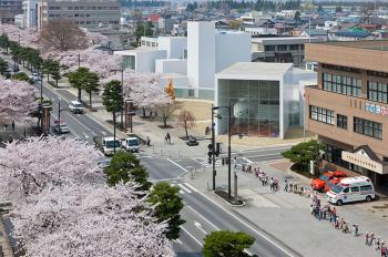 點亮整個城市的Towada藝術中心