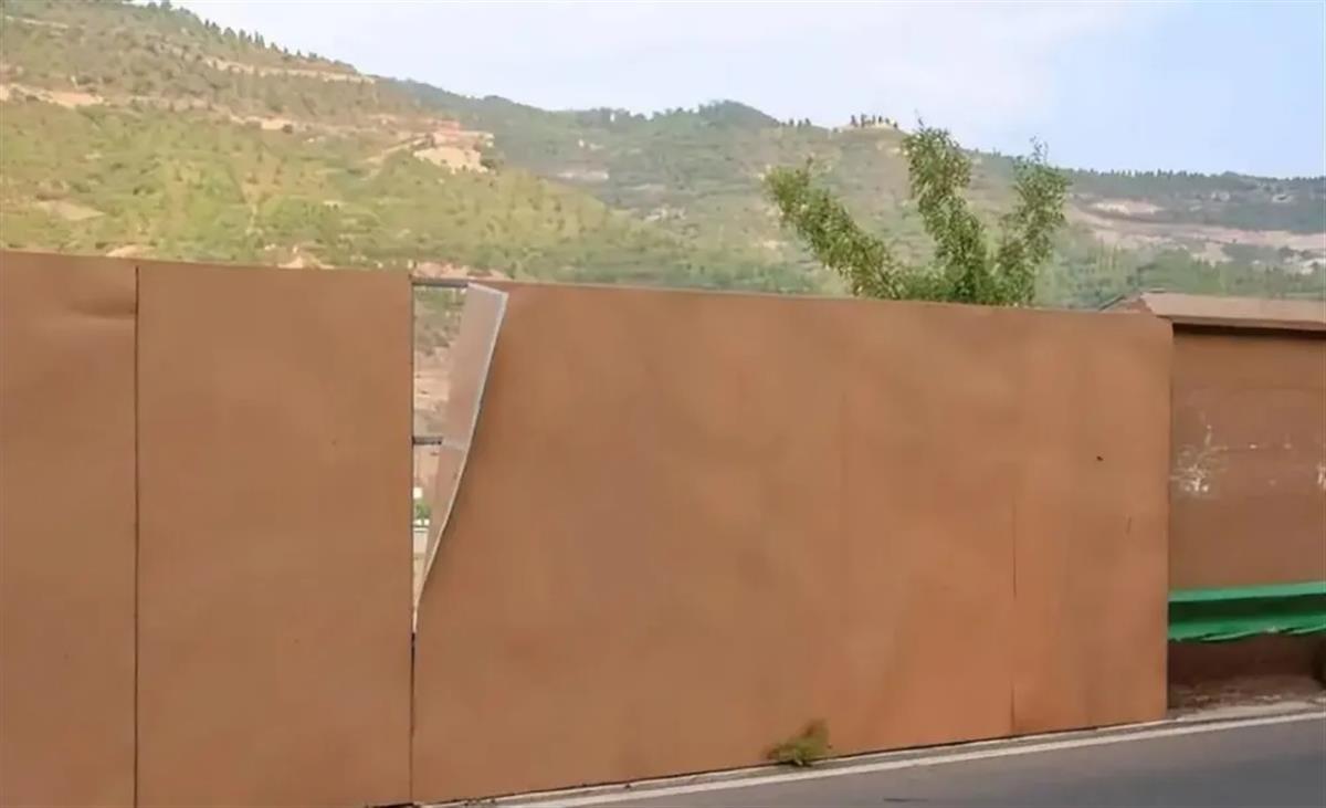 嚴禁偷窺大好河山？“圍欄擋景”到底在擋什么？